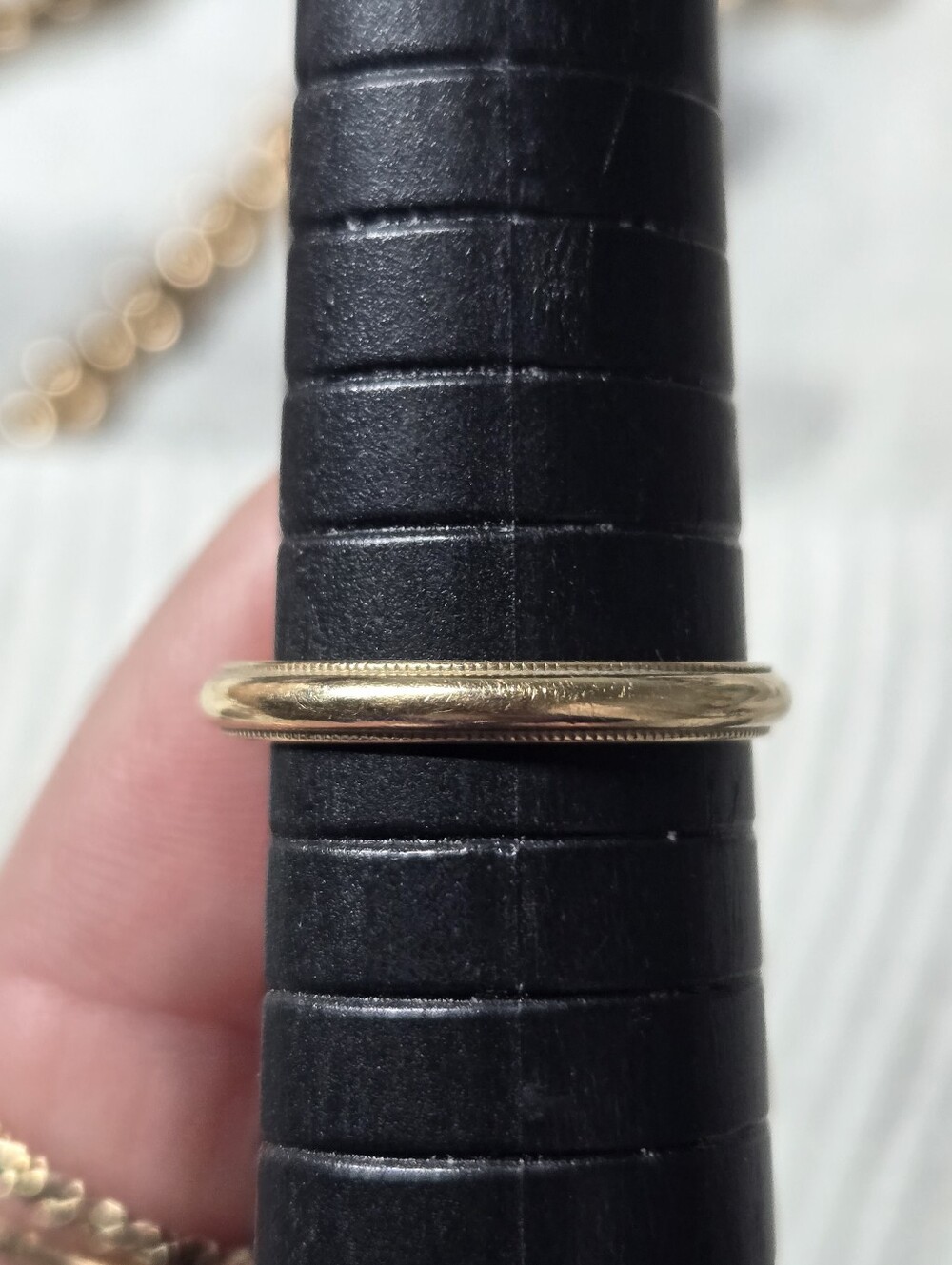 14k Solid Gold Band Stackable Women's Ring - Picture 6 of 8